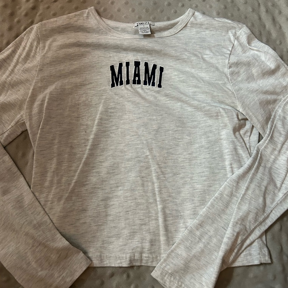Rue21 Light Gray Cotton Blend Top